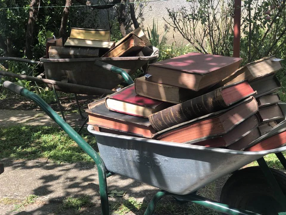Knjige za zavičajnu zbirku