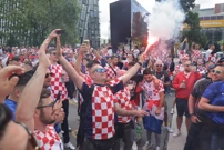 Navijači u Hamburgu, Foto: Sanjin Strukic/PIXSELL