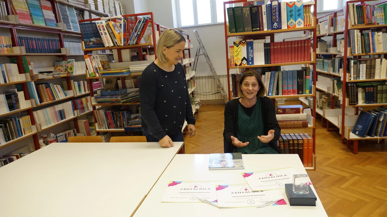 prof Ivana Kujundžić  logopedinja  i  prof. Anela Crnogorac knjižničarka