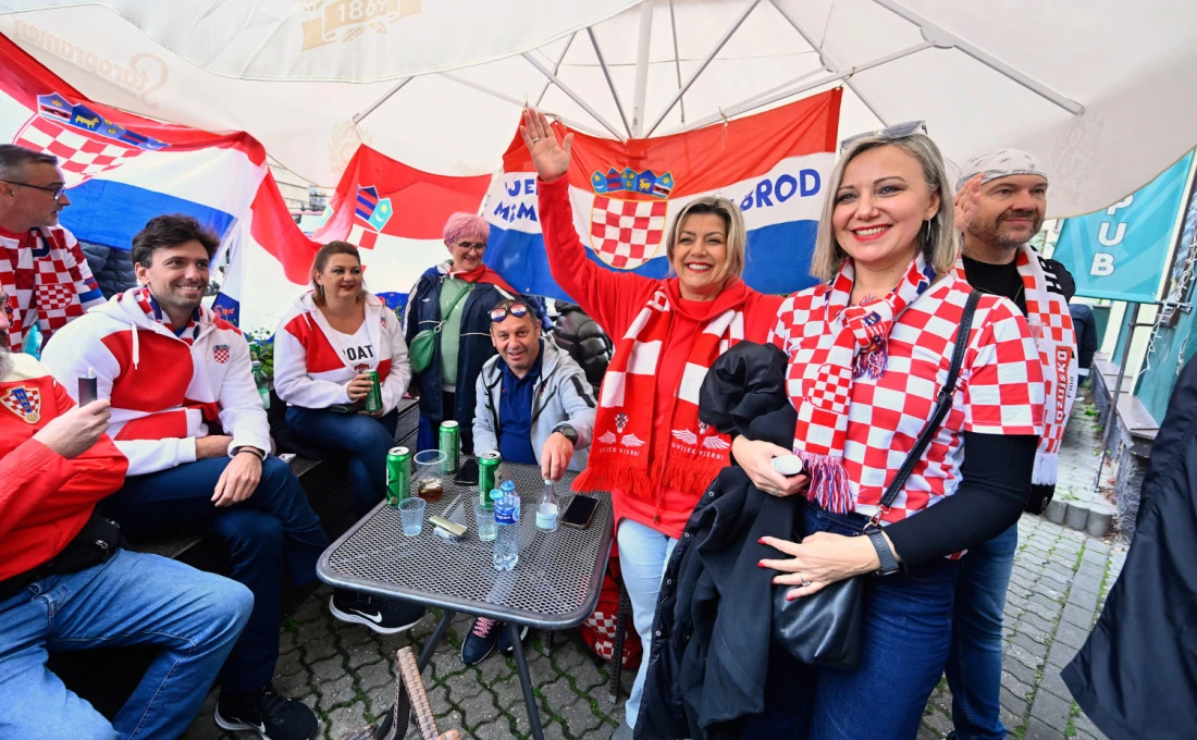 Hrvatski navijači u Pragu