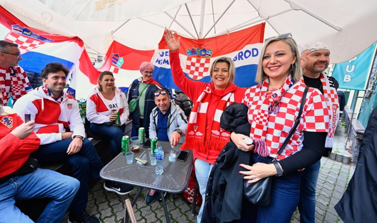 Hrvatski navijači u Pragu