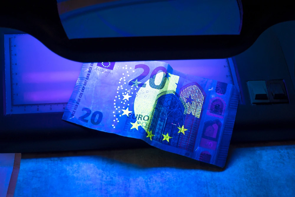 Svijetom kolaju milijuni lažnih novčanica