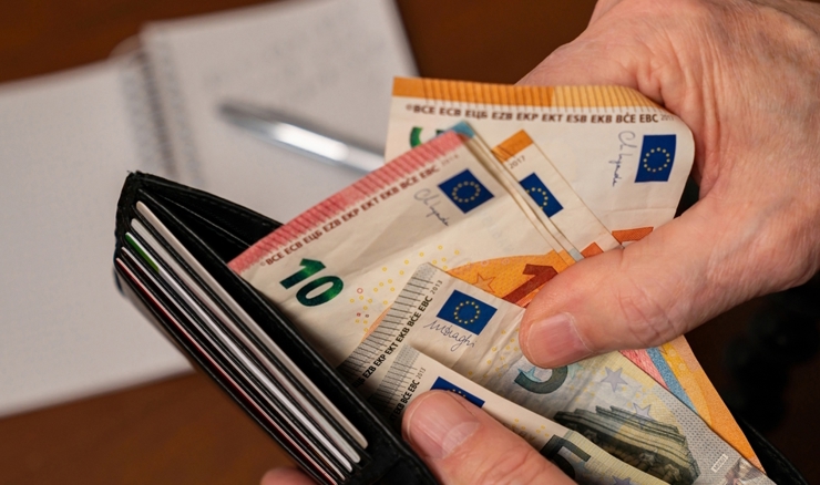 Perspektiva: Je li plaća od 2.000 eura za vozača realna?