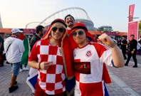 Hrvatski navijači ispred Kalifa International stadiona, Foto: Ibraheem Al Omari/REUTERS