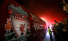 Vatreni doček za igrače Liverpoola, Foto: Phil Noble/REUTERS