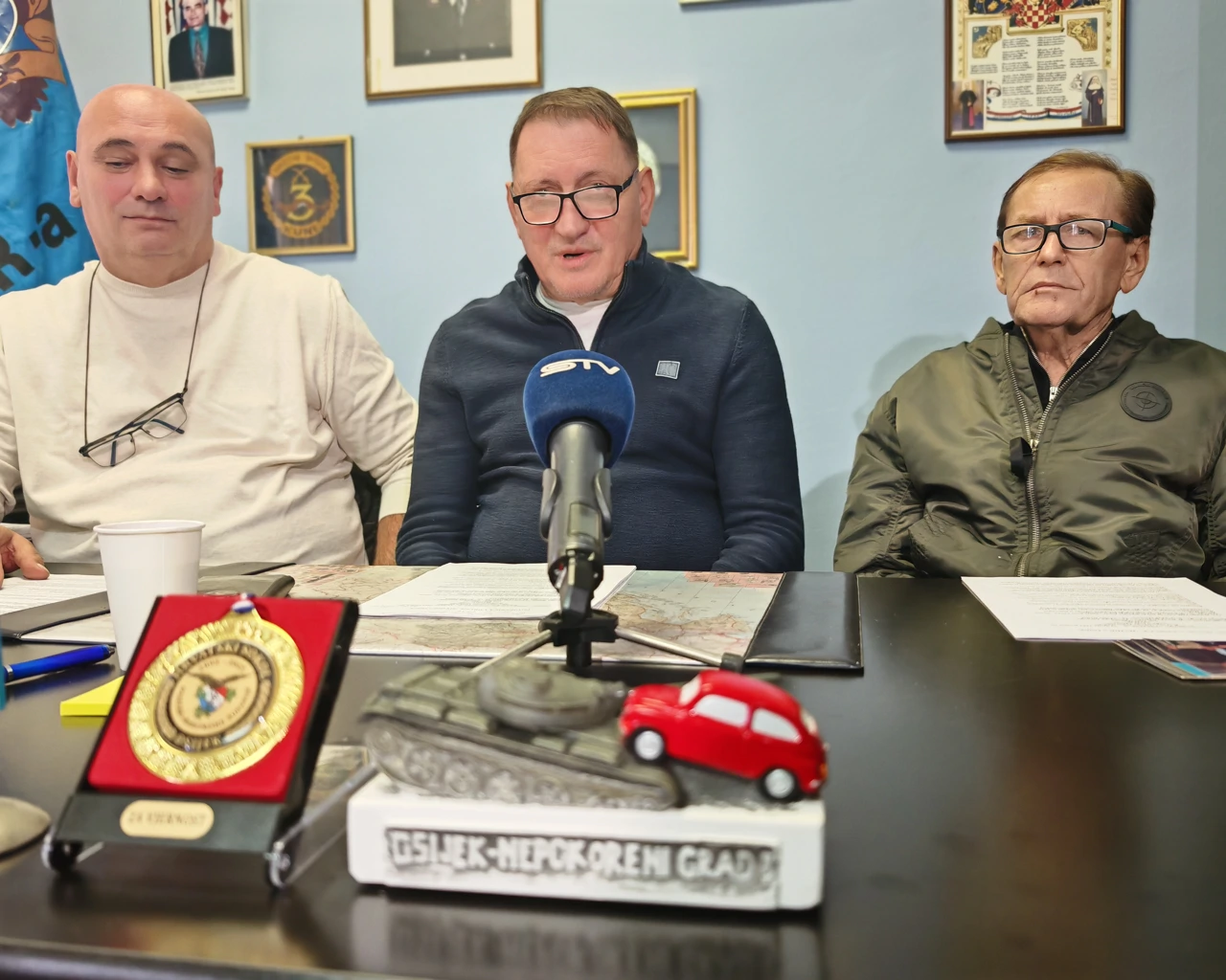 Zlatne plakete HVIDR-e Osijek