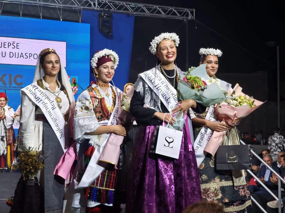 U Tomislavgradu je održana završna večer 13. Revije tradicijske odjeće i izbora najljepše Hrvatice u narodnoj nošnji izvan Republike Hrvatske, Foto: HMI//