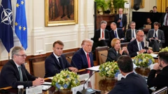 Trump i Zelenski za stolom s europskim čelnicima i šefom NATO-a, Foto: Alexander Drago/REUTERS