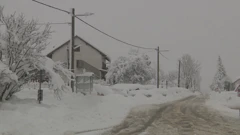 Snijeg zabijelio Liku