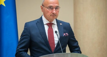 Gordan Grlić Radman