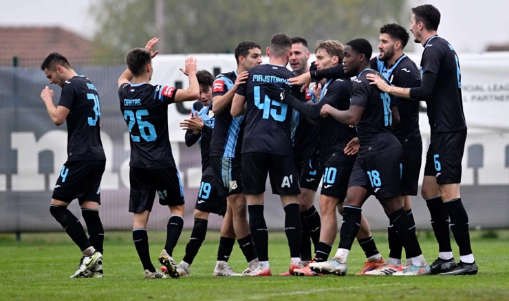 Slavlje igrača Rijeke u Ždralovima