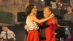 Mia Dimšić & Neno Belan zaplesali tijekom zajedničke izvedbe, Foto: Edo Gracin/Radio Split