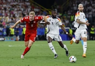 Rasmus Hojlund i Antonio Rudiger , Foto: Wolfgang Rattay/REUTERS