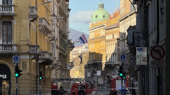 Vatrogasci još uvijek saniraju požarište u Zanonovoj