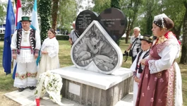 Otkriveno spomen-obilježje "Slomljeno srce"