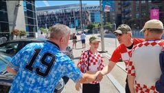 Susret engleskih i hrvatskih navijača ispred Wembleyja, Foto: Krešimir Gotlin/HRT