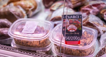 Čvarci u trgovini
