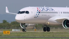  Airbus A220 sletio u Zagreb, Foto: HTV/HRT