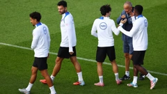 Luis Enrique i igrači PSG-a na treningu
