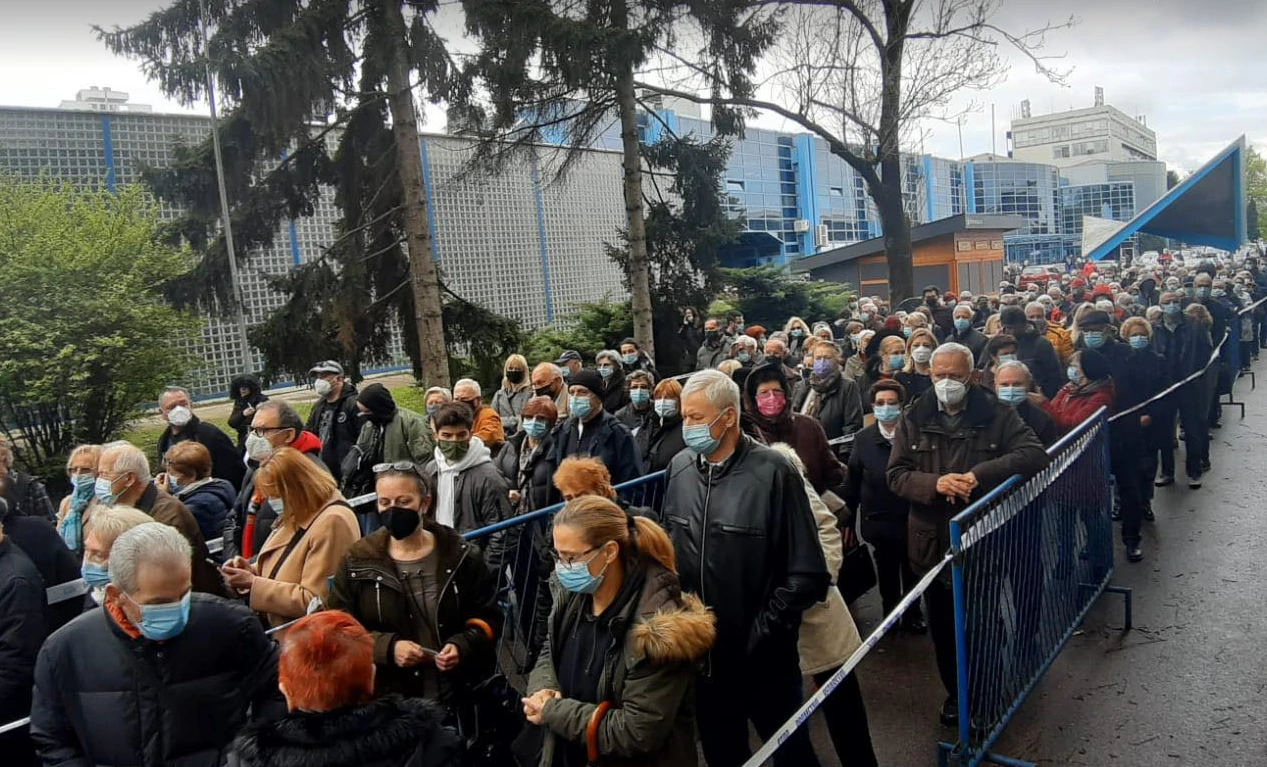 Gužve za cijepljenje na zagrebačkom Velesajmu, Foto: Tamara Kovačec /HTV