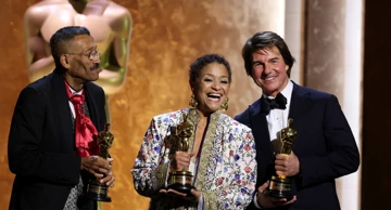 Tomu Cruiseu uručen počasni Oscar na dodjeli nagrade Governors