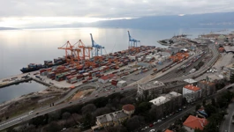 Kontejnerski terminal na Brajdici   