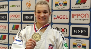 Lara Cvjetko