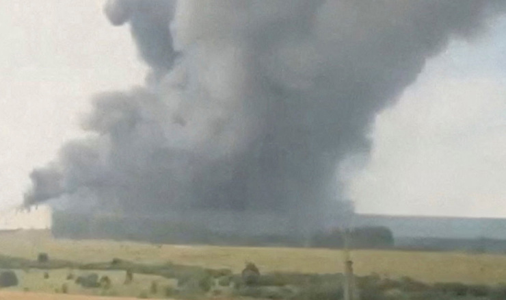Dronovi pogodili Volgograd: Zapaljena skladišta i energetski objekt