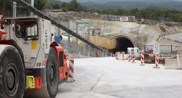Radovi na cijevi tunela Učka