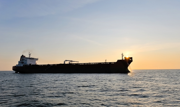 Potraga za rješenjem za Hormuz spustila cijene naftu ispod 80 dolara