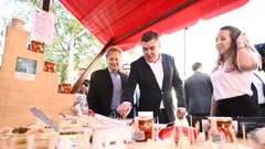 Predsjednik Milanović  obišao 16. ZeGeVege festival 
