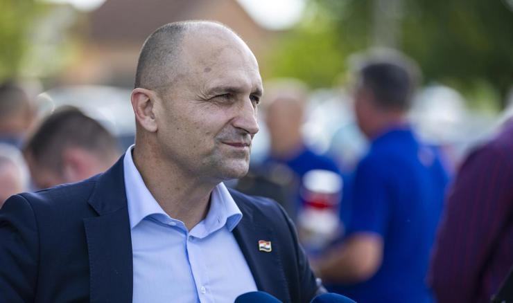 Anušić o požarima u Francuskoj koje gase hrvatski piloti: Sve su veći, ali pod kontrolom