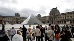 Louvre ponovno otvoren nakon pljačke 