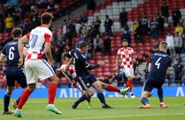 Nikola Vlašić zabija za 1:0 , Foto: Lee Smith/Pool via REUTERS