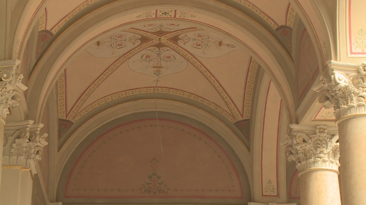 Ponovno otkriveni oslici protežu se na tri kata atrija , Foto: HTV/HRT