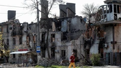 Uništena zgrada u Mariupolju