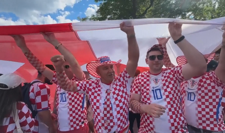 Toronto već preplavljen crveno-bijelim kvadratićima