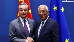 Kineski ministar vanjskih poslova Wang Yi i predsjednik Europskog vijeća Antonio Costa 