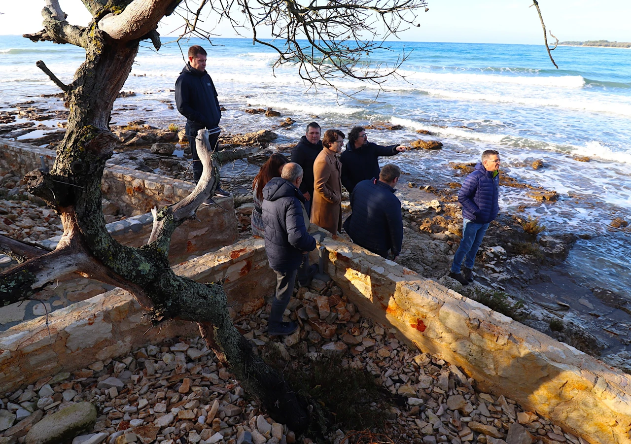 Vodnjan: bespravna gradnja na obali