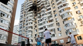 Ruski dronovi napali Kijev, izazvali požare u stambenim zonama