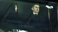 Nenad Bjelica sa suprugom na tribini