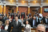 Kaos i tučnjava u srbijanskom parlamentu, prekinuta sjednica, Foto: R.Z. / ATAImages /PIXSELL