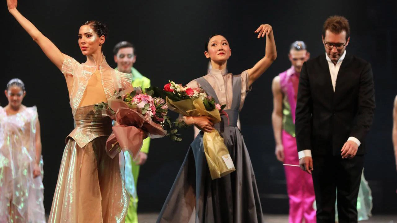 Poklon nakon premijere, Foto: Dražen Šokčević/Pepeljuga