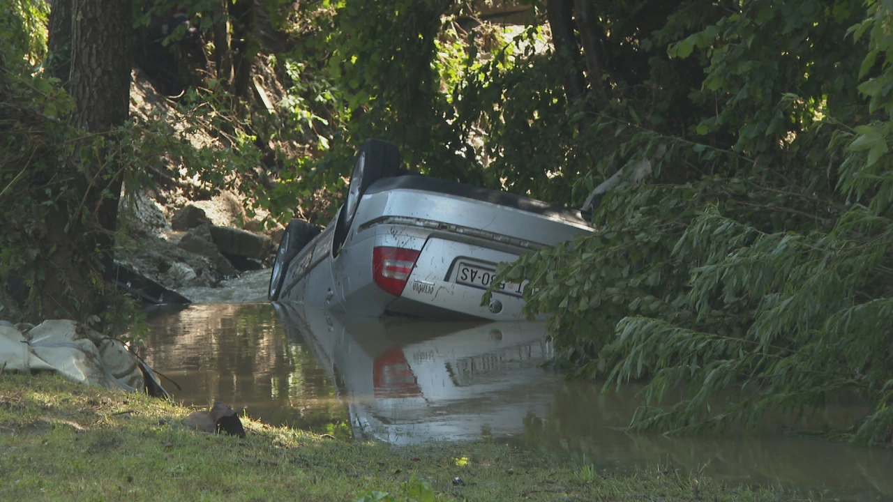 Jako nevrijeme u Jastrebarskom i Pregradi, poplavljeni podrumi i industrijska zona, Foto: HTV/HRT