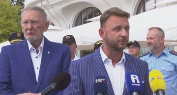 Ministar Božinović razgovarao sa slovačkim kolegom Eštokom