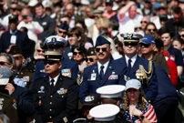  Vojno osoblje nazoči ceremoniji, Foto: Benoit Tessier/Reuters