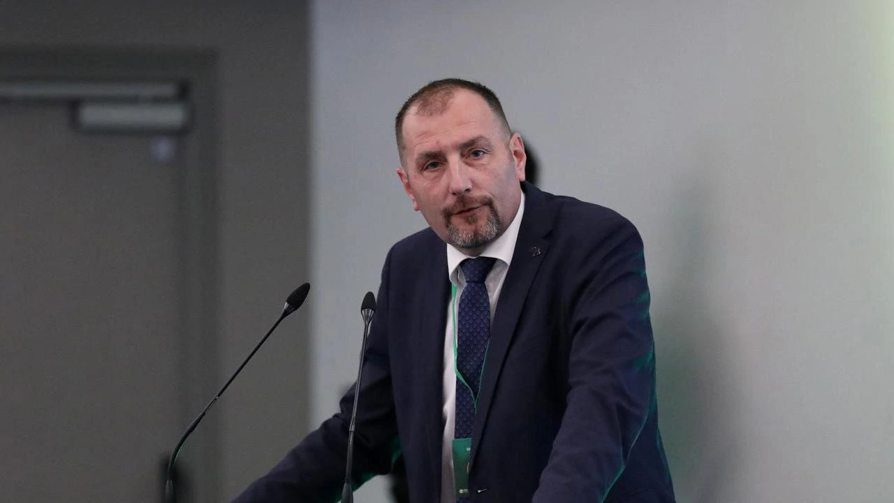 Paus na Saboru IDS-a: Stranka neće biti ničija igračka i u ničijim rukama