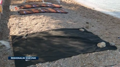 Redari uklanjaju ručnike po plažama