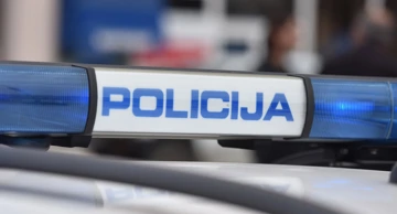 Vozilo policije