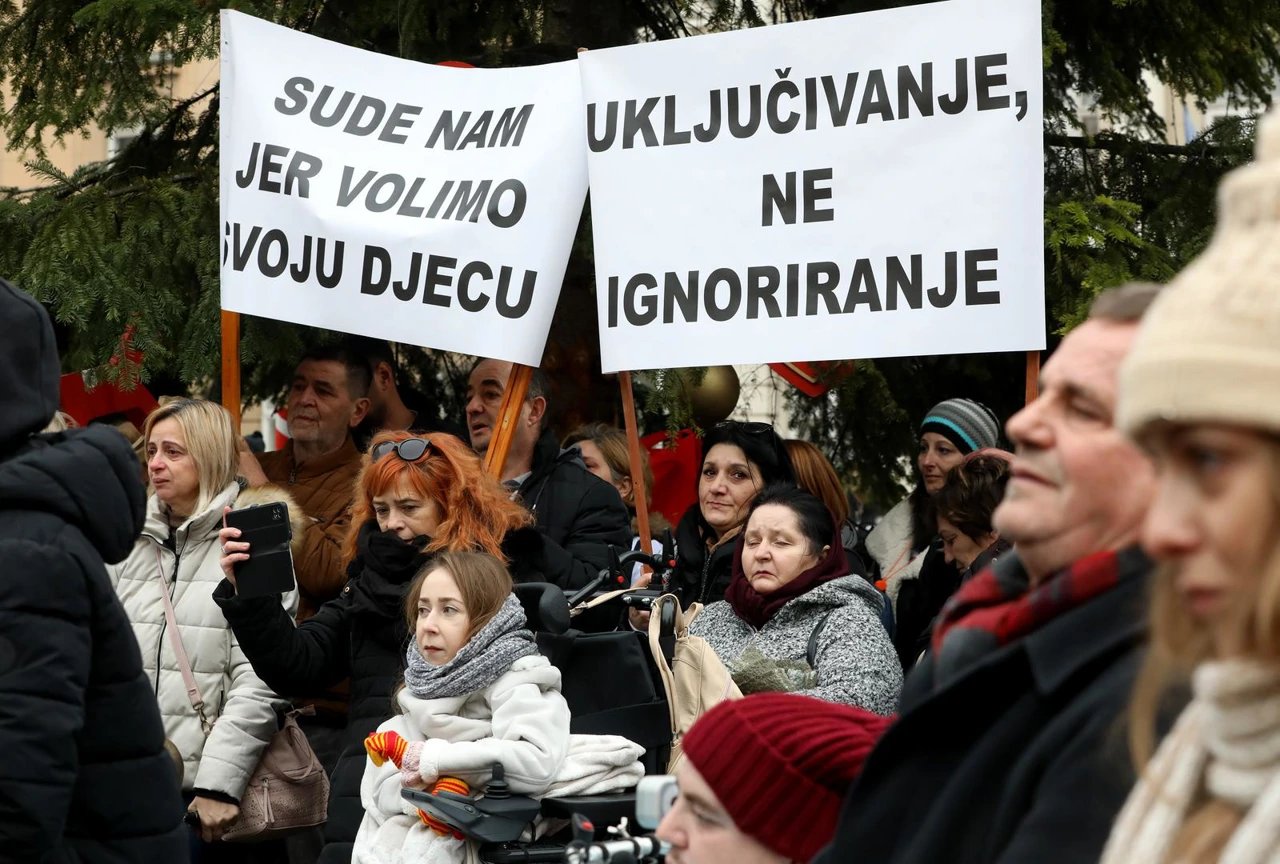 Prosvjed roditelja djece s poteškoćama i osoba s invaliditetom, Foto: Robert Anic/PIXSELL